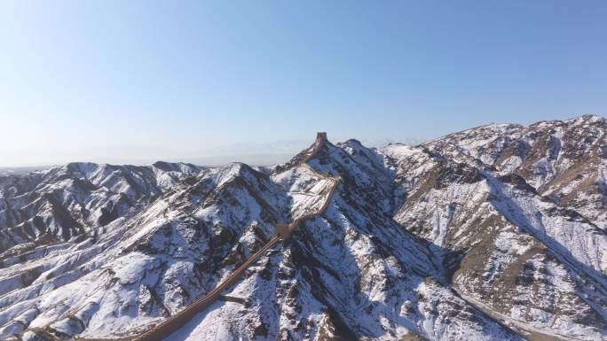 4k航拍河西走廊嘉峪关雪后悬壁长城