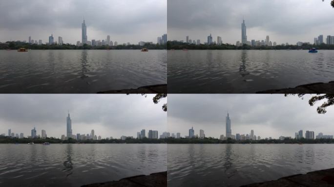 南京玄武湖湖上游船延时摄影 紫峰大厦