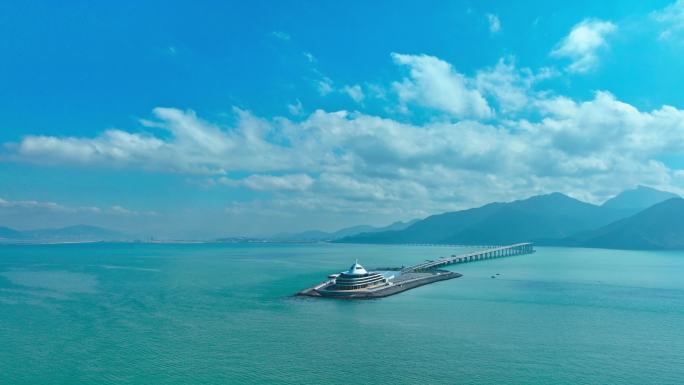 港珠澳大桥航拍香港机场飞机降落蓝海豚岛