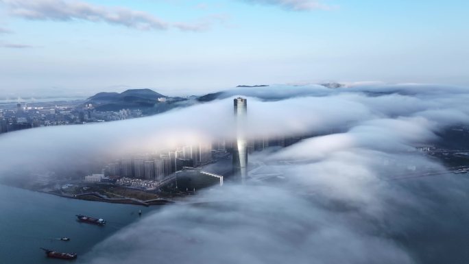 珠海中心大厦平流雾