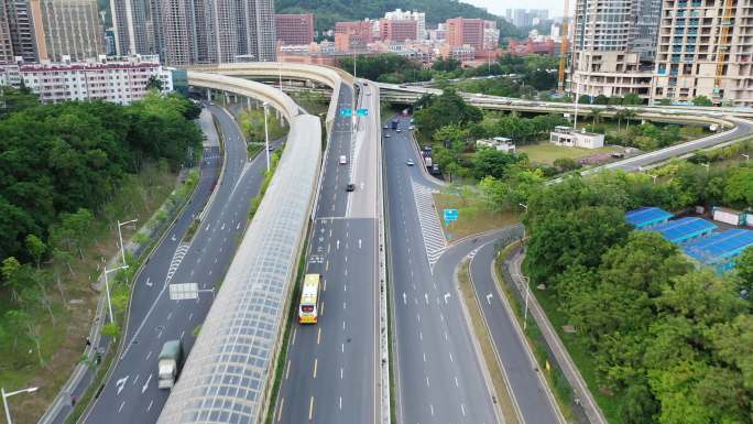 航拍深圳罗湖晚高峰交通