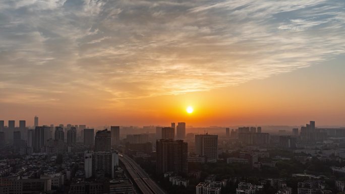 城市日落晚霞城市日转夜城市天黑亮灯延时