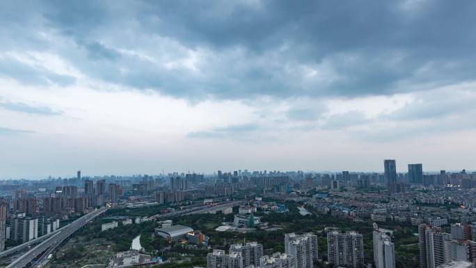 城市天空延时城市日转夜城市亮灯延时