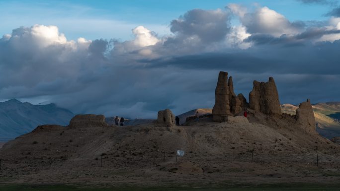 西藏日喀则珠峰古堡文化遗迹堡垒日落延时