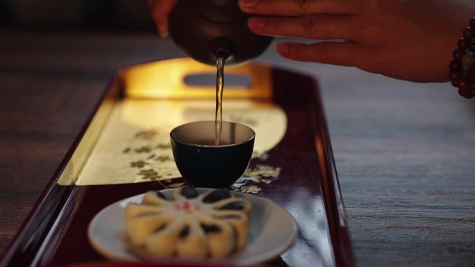 茶艺师泡茶