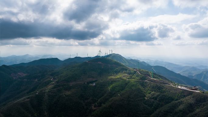 风云涌动下的高山风电场延时