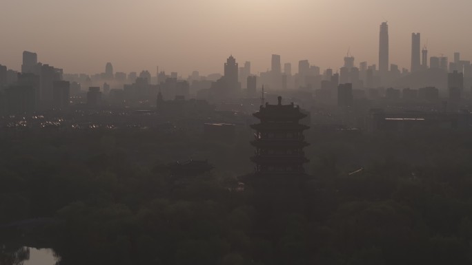 济南大明湖日出