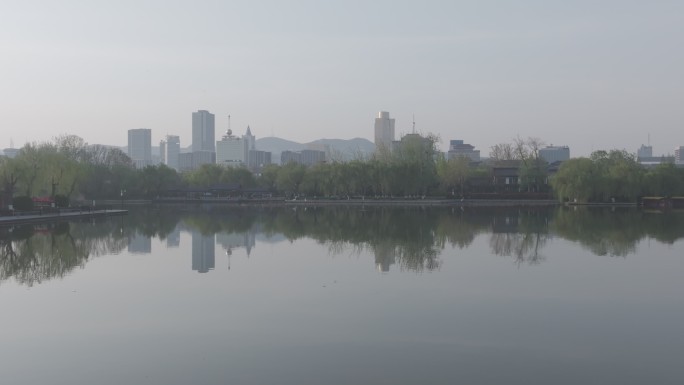 济南大明湖日出