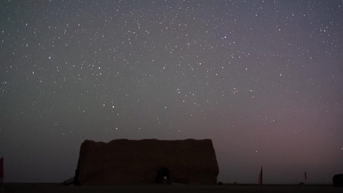 敦煌玉门关星空银河延时摄影