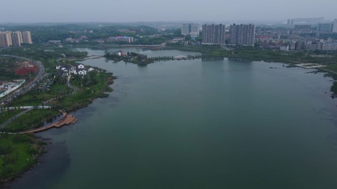 复工后的酃湖公园