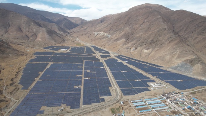 西藏拉萨高海拔太阳能板  光伏发电