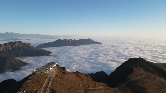 牛背山云海航拍片段