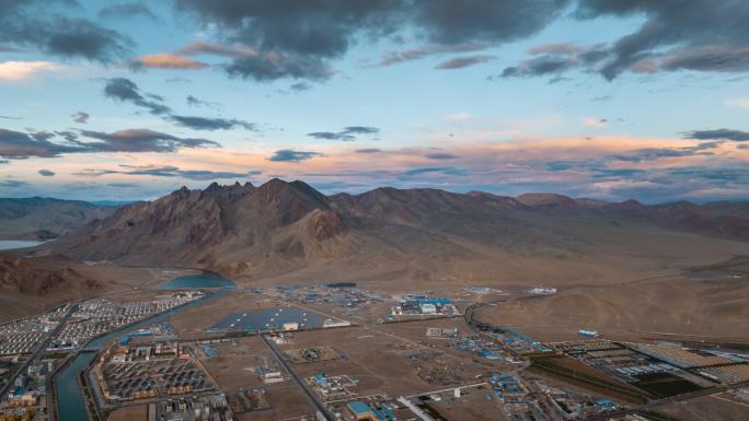西藏阿里狮泉河镇日落晚霞蓝调城市高空航拍