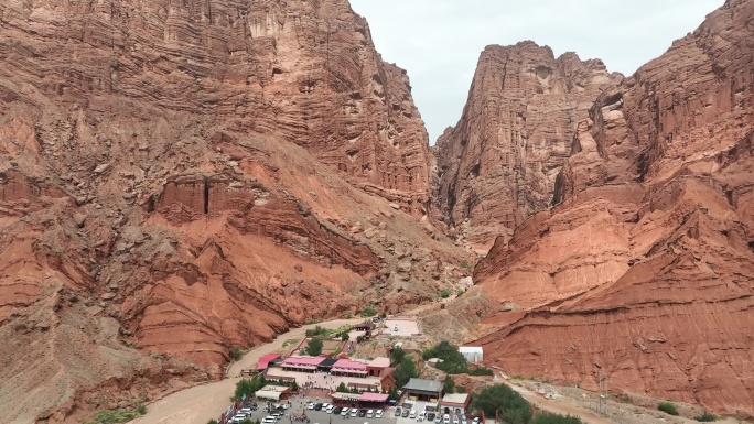 天山神秘大峡谷