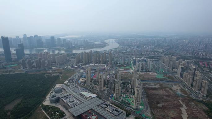 天津滨海新区城市风光秋季大雾市区航拍