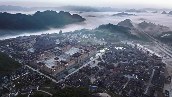 贵州都匀秦汉影视城云海全景