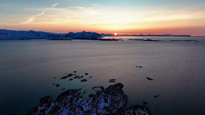 4K航拍挪威塞尼亚岛落日自然美景
