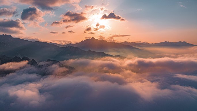 云雾缭绕泰山日出云海庐山峨眉山华山黄山