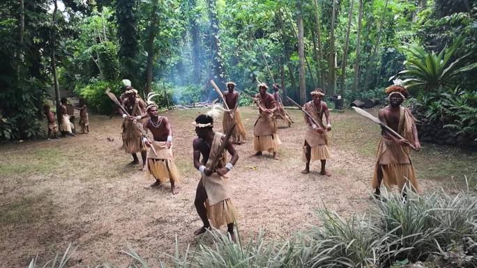 南太平洋海岛土著歌舞高清视频素材之一