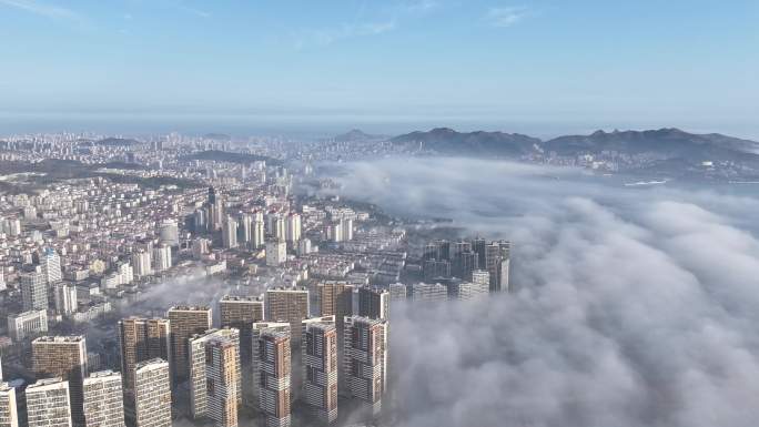 航拍威海市环翠区湾九里上空平流雾延时