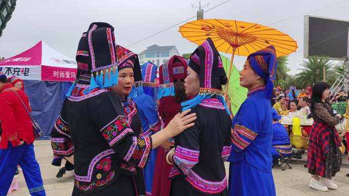 三月三壮族歌海对歌跳舞民歌文艺汇演