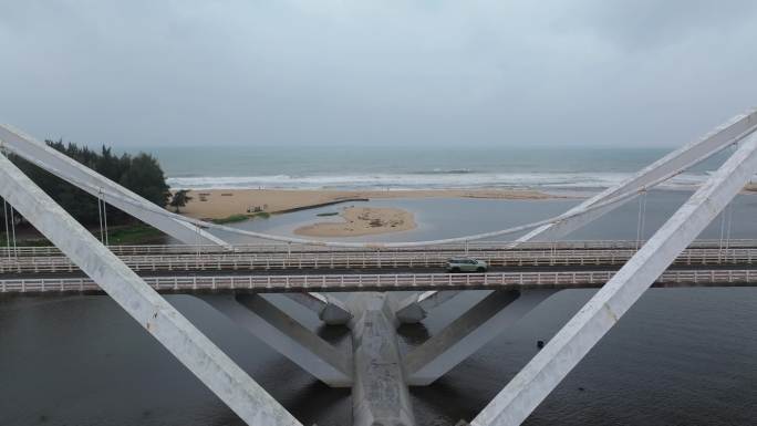 海南旅游公路万宁太阳河景观大桥航拍