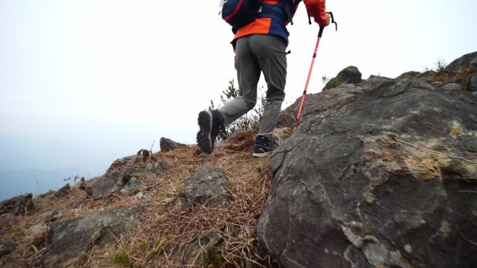 登山 攀登 徒步