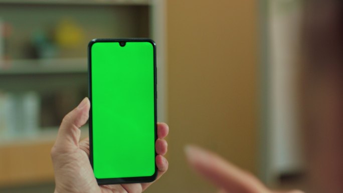 实拍手机绿幕可抠图换屏素材