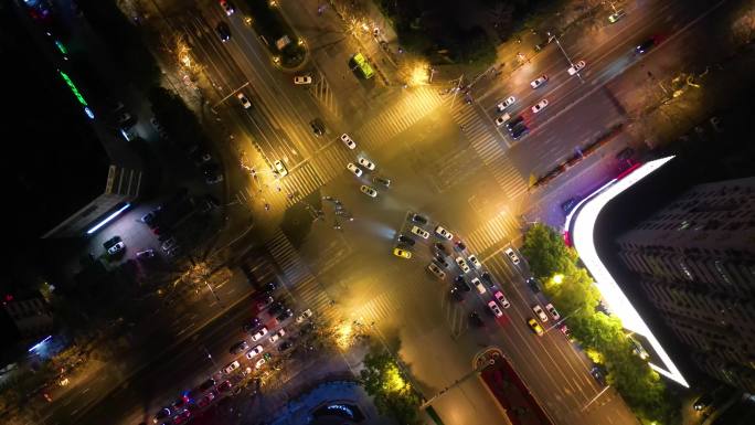 南京市玄武区中央路新模仿马路夜景车流视频