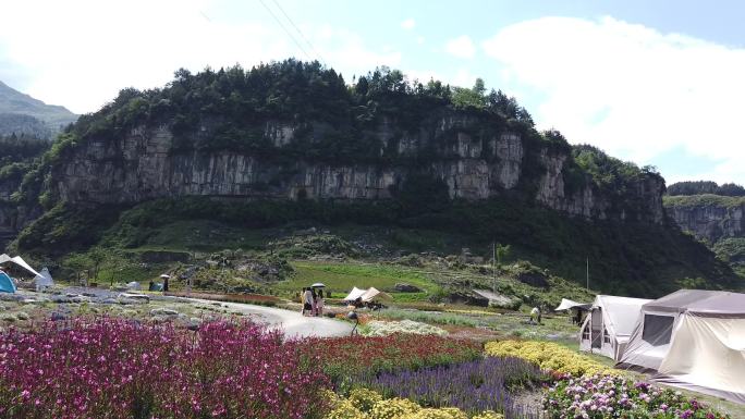 重庆南川万卷书台露营基地风光