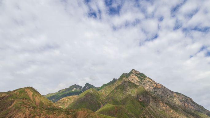 甘肃陇南武都附近山峰流云延时