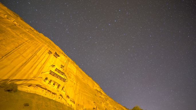 甘肃张掖河西走廊肃南祁连山马蹄寺石窟星空