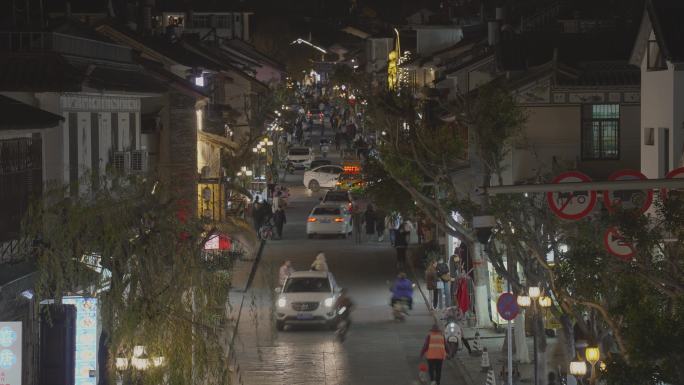 云南旅游大理古城道路交通车流街景