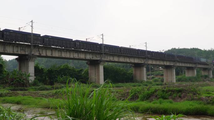 乡村铁路桥梁