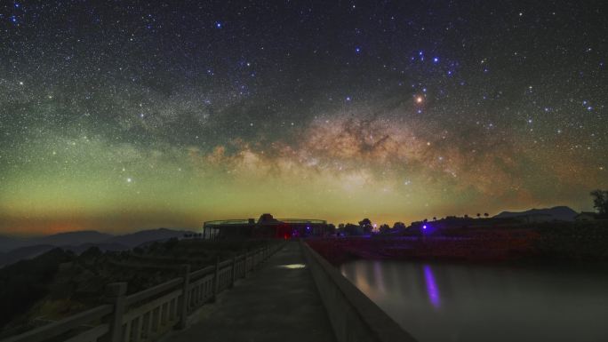 浙江松阳星辰山星空博物馆银河升起