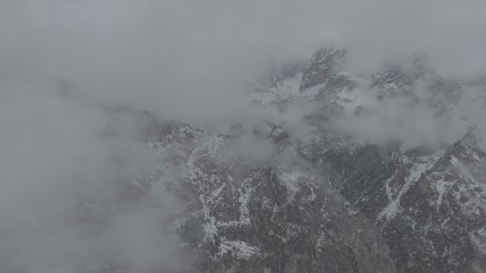 甘肃甘南扎尕那十月航拍雪景4K,DLOG