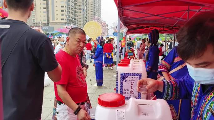 非遗文化旅游美食节活动武鸣地方特产公文包