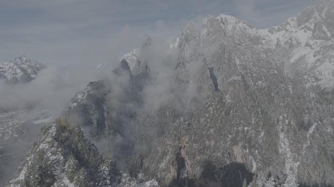 甘南迭部扎尕那雪后云海航拍DLOG