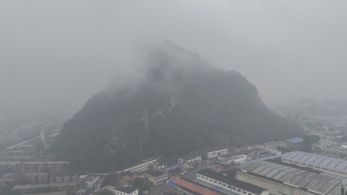 雾中山环绕4K