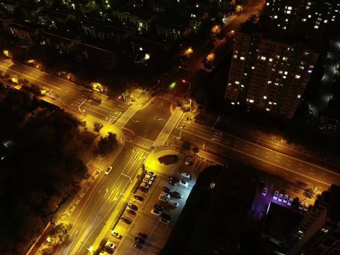 城市夜景车流穿梭延时摄影