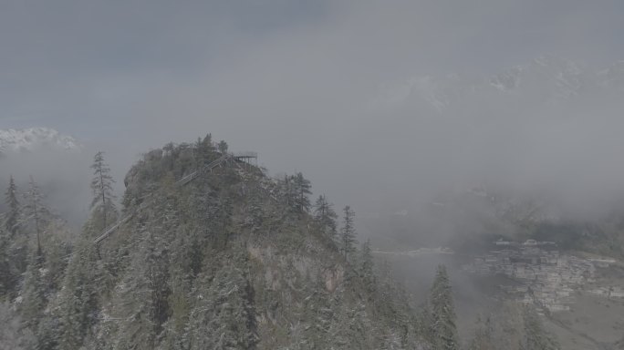 甘南扎尕那航拍雪景云海DLOG