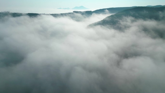 墨韵山景云雾山美丽自然风光