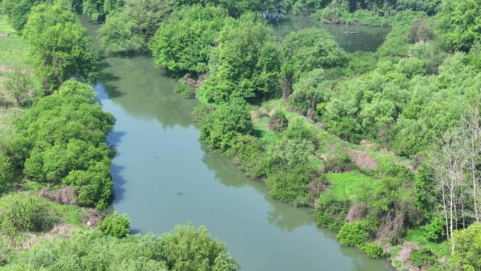 4k4月初晴天东苕溪苕溪南路段河道景观