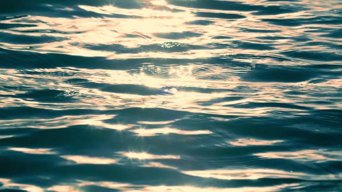 水面江面平静水浪夕阳光斑湖面