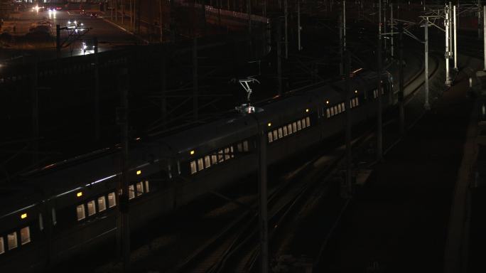 高铁火车高速列车铁路铁道进出站A24