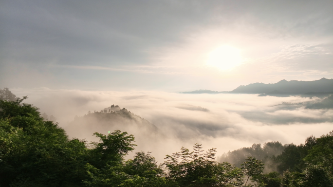 4k航拍清晨的云雾山川自然空镜