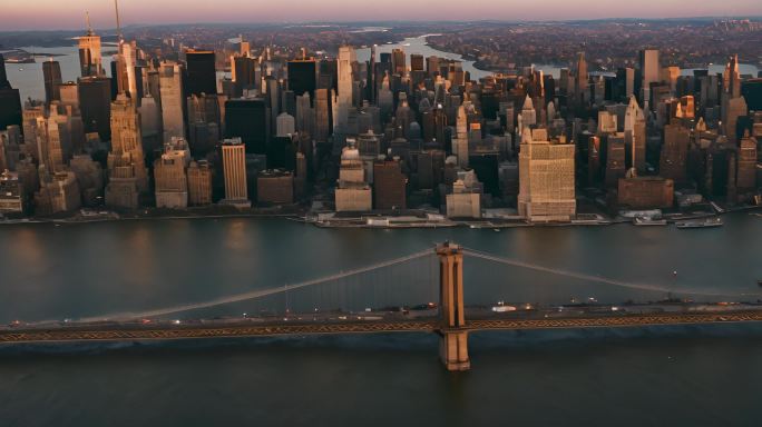 纽约市市区地平线傍晚日落曼哈顿大桥
