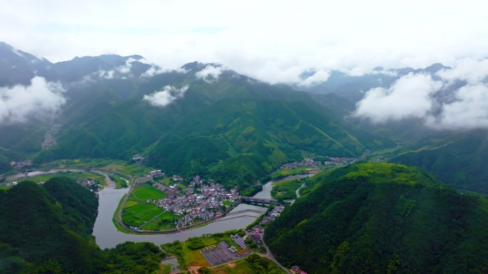 云雾龙鳞坝