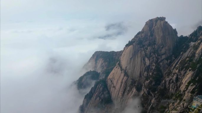 安徽省黄山风景区山峰云海航拍延时风景视频