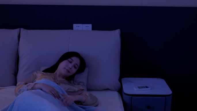 tvc 空调 美女关空调 睡眠 美女睡觉